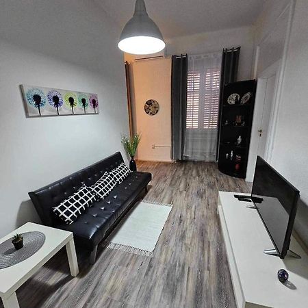 App Garibaldi Apartment Рийека Екстериор снимка